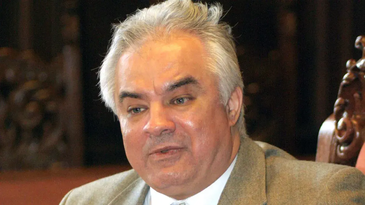 Radulescu avertizează că România va mânca iarbă, economist spune că situația e mai gravă decât Grecia în 2010