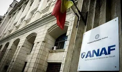 Angajații ANAF pot primi trei salarii bonus sau pierd 10% din salariu din 2027