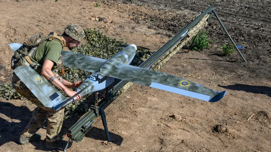 Ucraina transformă dronele cu fibră optică în capcane explozive