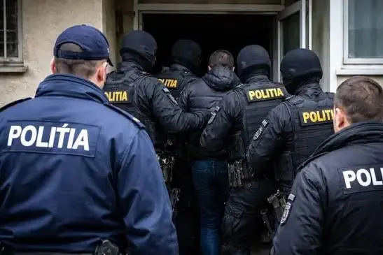 Cinci reținuți în Galați, Dolj, Ilfov și Olt pentru pornografie infantilă