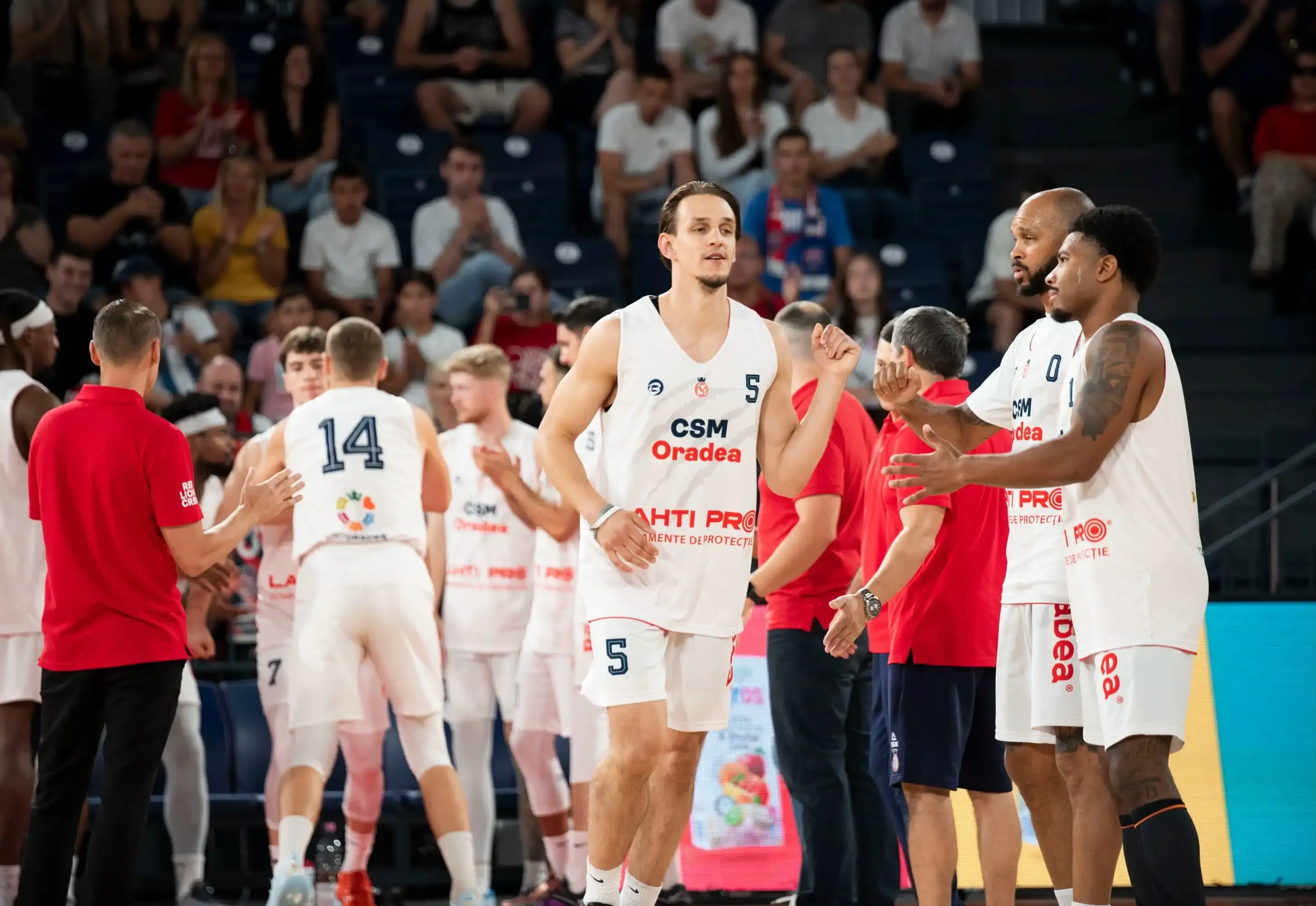 CSM Oradea învinge CSU Sibiu cu 113-88 în primul meci acasă din presezon